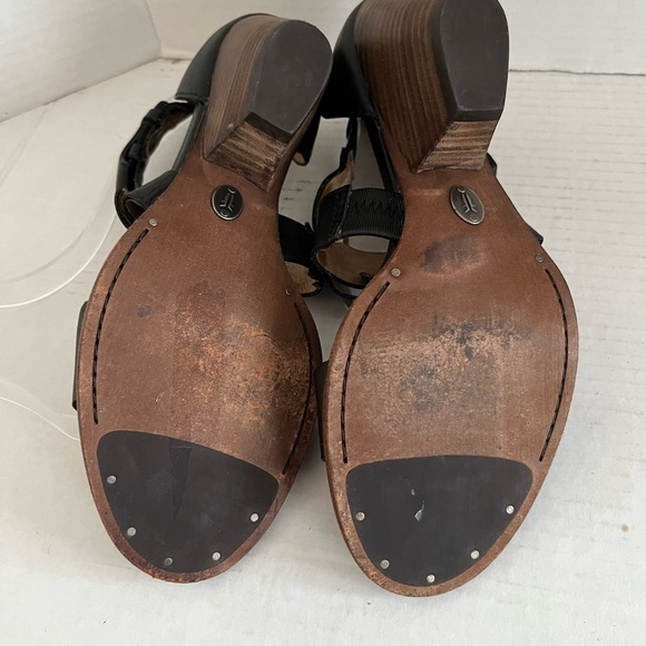 FRYE REINA BELT SANDAL - Picture 16 of 17